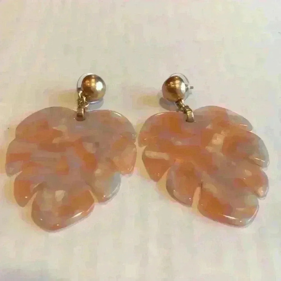 J Crew new Leafy Monstera acetate earrings - Picture 1 of 8